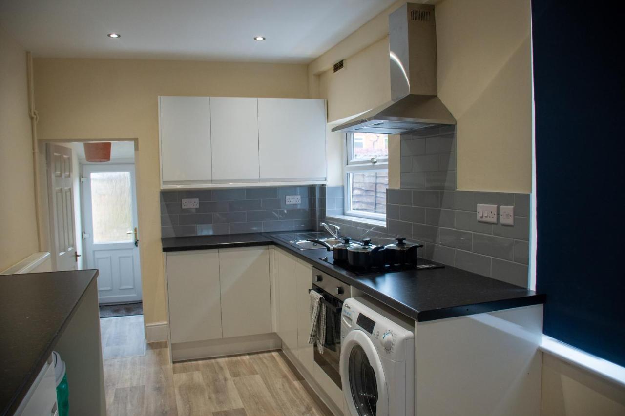 Royale Green View House- Free Parking, Wifi, Perfect For Contractors And Holiday Northampton Buitenkant foto